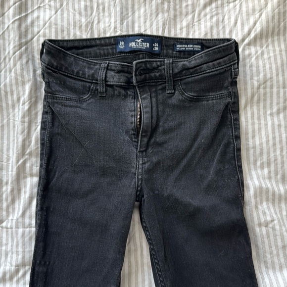 Hollister High Rise Jean Legging (Advanced Stretch) - Size: 0R - Picture 1 of 4